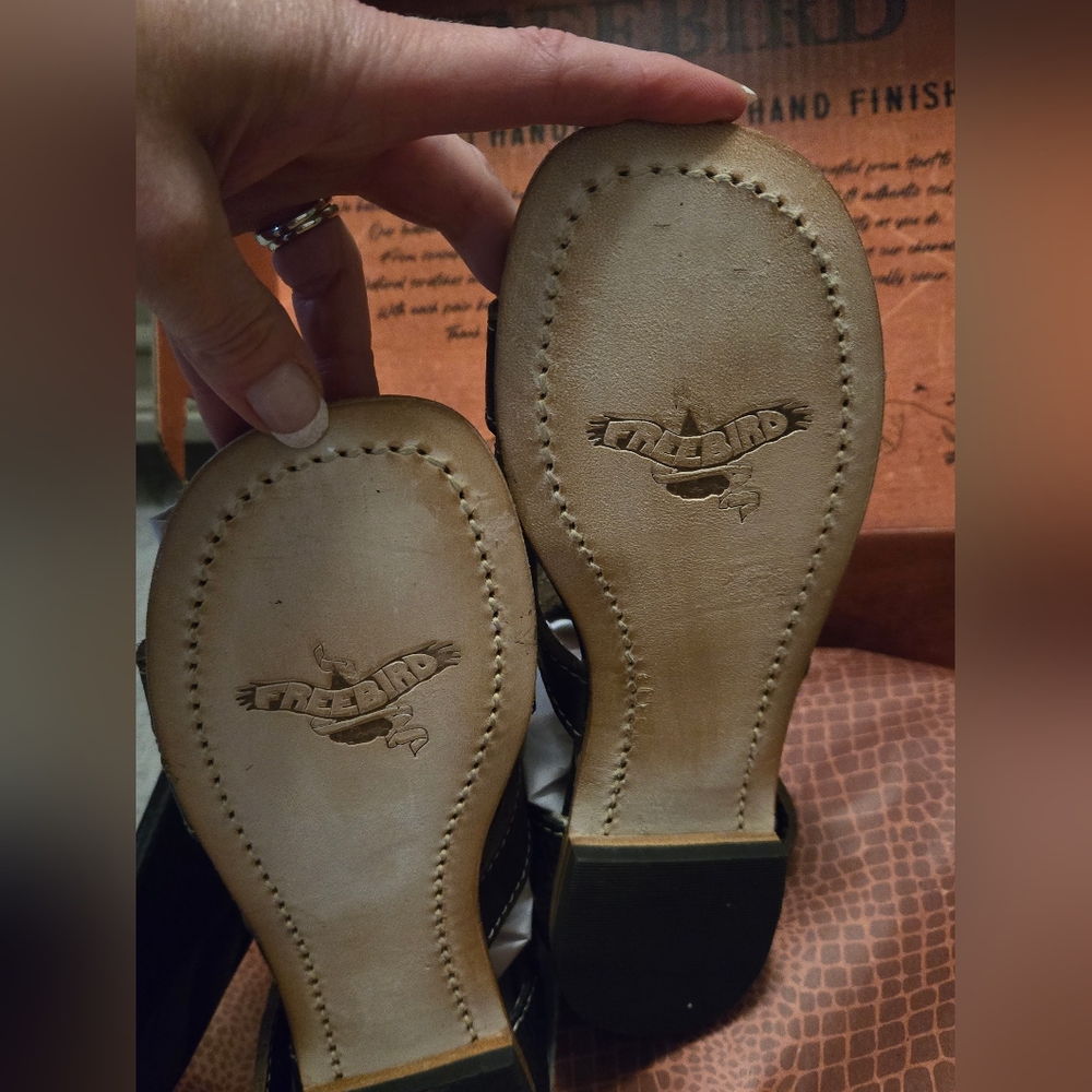 FREEBIRD Saylor Sandals Sz 5 - Picture 2 of 3